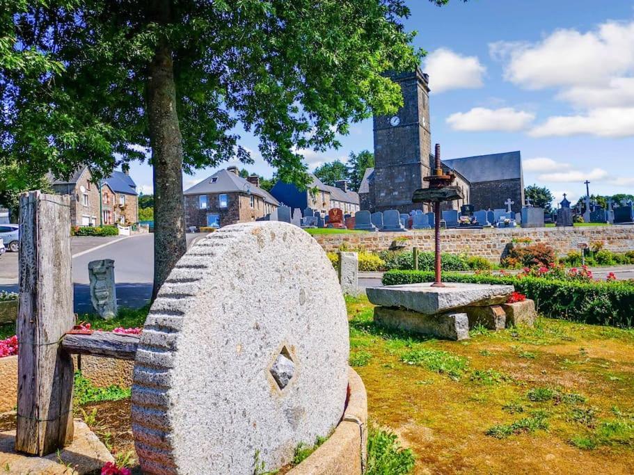 Country Side Haven Two Double Ensuite Bedrooms Couples Exclusive Rate Offered Saint-Michel-de-Montjoie Bagian luar foto